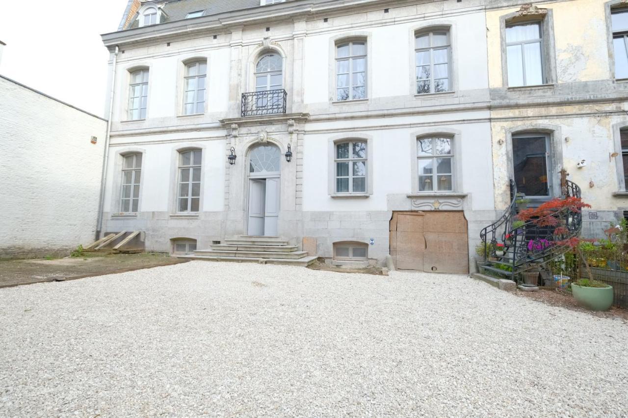 La Maison De La Duchesse De La Valliere - Chambre Rosaline - Parking Prive Gratuit Монс Екстериор снимка
